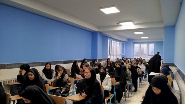 آزمون کتبی مسابقات قرآن و عترت دانش آموزان دخترانه  متوسطه 