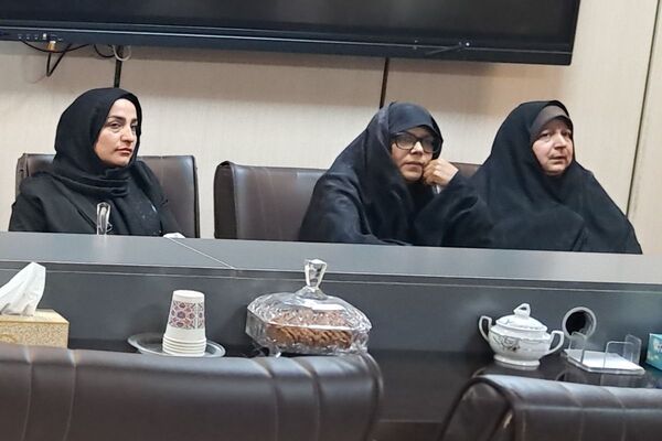 برپایی میز خدمت در فرمانداری شهرستان ملارد به مناسبت هفته بهزیستی 