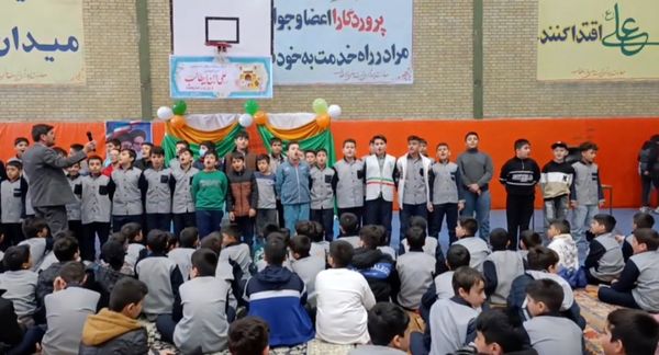 جشن میلاد حضرت علی (ع) در مدرسه معلم آشخانه 