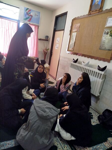 آموزش آمادگی دفاعی در سطح مدارس شهرستان فاروج