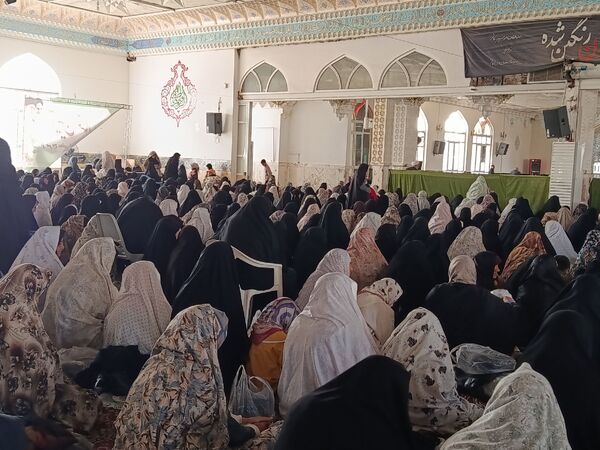 نماز جمعه در شهرستان کاشمر 