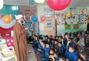 میلاد امام زمان (عج) در دبستان شهید جلالی شهر دیباج