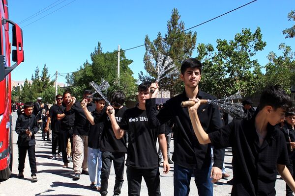 عزاداری تاسوعای حسینی در شهر درق 
