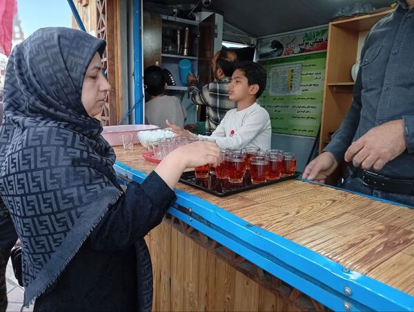 دعای ندبه باشکوه در آستانه میلاد حضرت مهدی(عج) در میدان حج یزد
