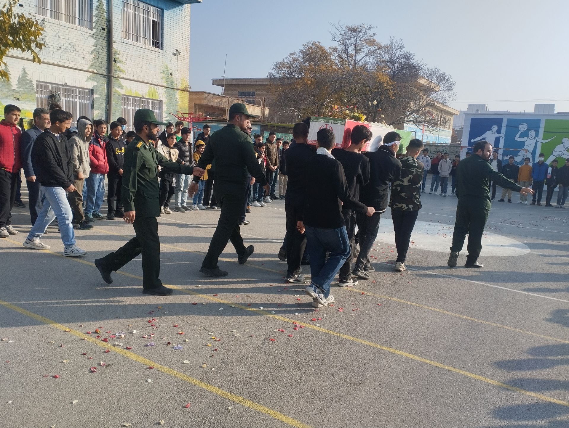 مدرسه فرزانگان شهرستان شیروان، میزبان شهدای گمنام
