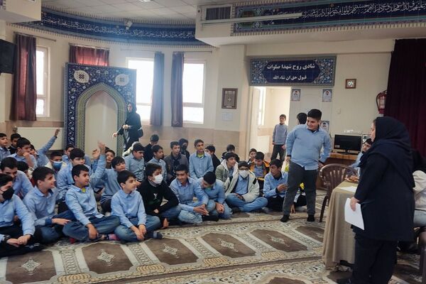 معاینات پزشکی دانش‌آموزان مدرسه انصارالمهدی قرچک