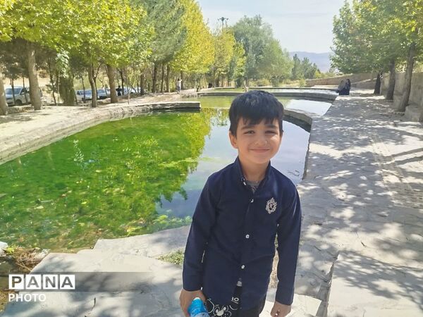 جلوه‌گریِ رنگ‌های پاییزی و طراوت چشمه در تفریحگاه «پیر خوشدر» کلاته‌رودبار
