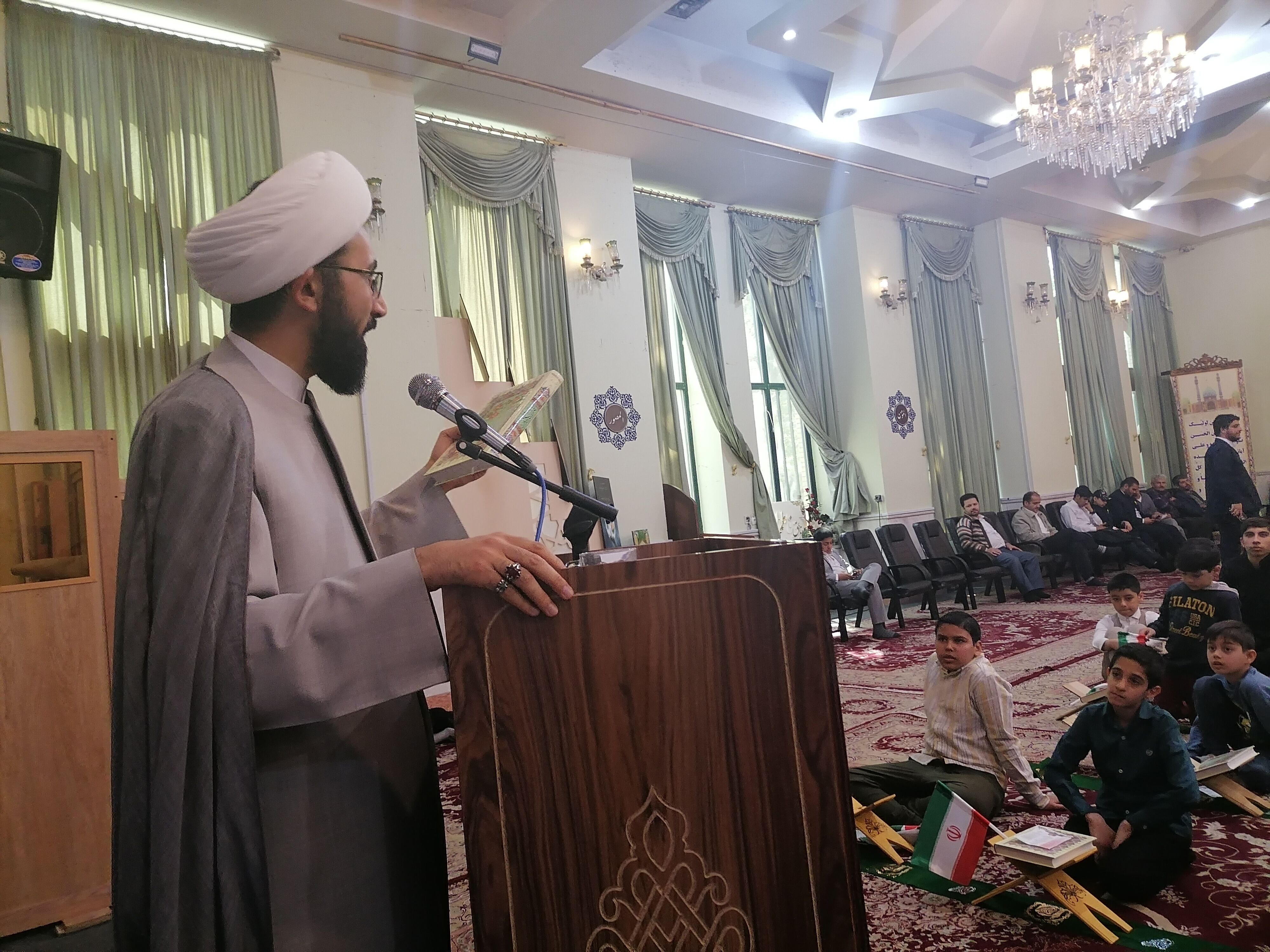 محفل نور در حمایت از دفاع مشروع نیروهای مقاومت سپاه پاسداران