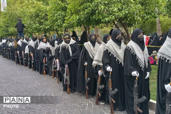 اجتماع دختران جان فدای ایران در شیراز