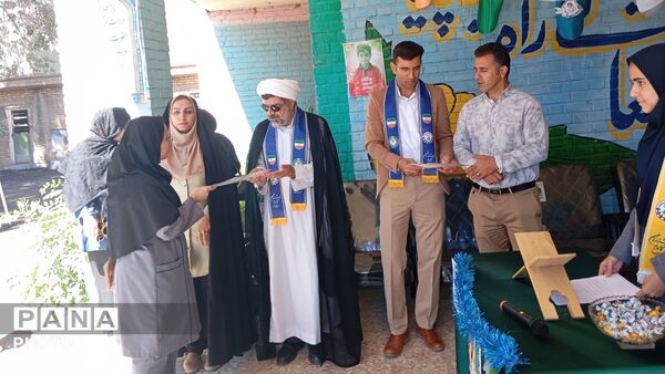 جشن جوانه‌ ها در مدرسه الزهرا منطقه بیرانوند