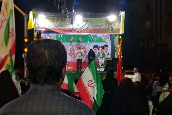 پای پیاده‌ها؛ روایتی از مردمی که خیابان‌ها را خانه کردند 