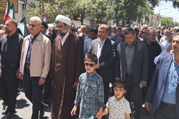 خروش مردم سنندج در راهپیمایی جمعه خشم و نصر
