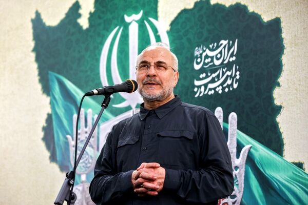 حضور قالیباف در مراسم روز پاسدار سپاه پاسداران