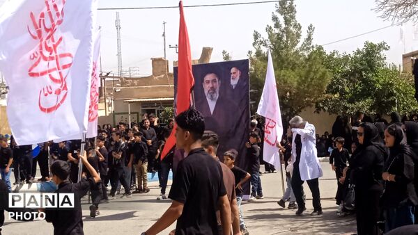 نخل گردانی در روستای فدافن،تاسوعایی به یادگار از کربلا 
