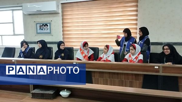 نشست خبری رئیس آموزش و پرورش شاوجبلاغ با خبرنگاران پانا 