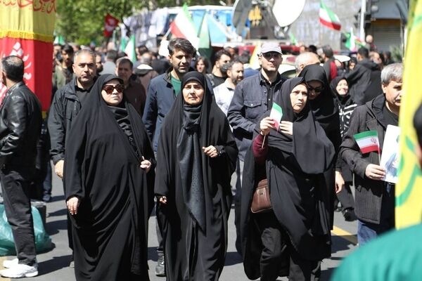 صادق: همدلی و یکپارچگی ایرانیان ضامن صیانت از ایران‌زمین است 