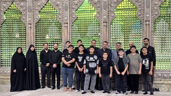 فرهنگیان منطقه ۱۴ تهران، به سرداران شهید جنگ ۱۲ روزه ادای احترام کردند