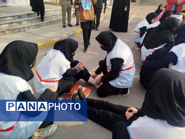 مانور سراسری زلزله در دبیرستان اعطایی ناحیه ۳ مشهد