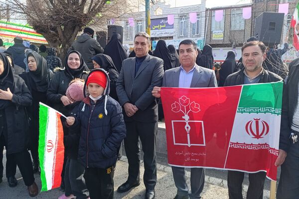 راهپیمایی باشکوه ۲۲ بهمن در اسلام آباد غرب