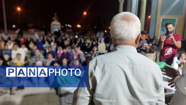 پارسیان در شب ولادت حضرت زینب (س) غرق در شادی و نور 