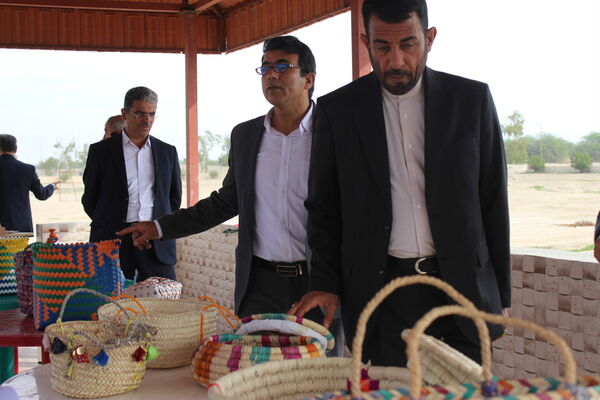 جشنواره غذا و صنایع دستی در اردوی تمشک دختران استان بوشهر