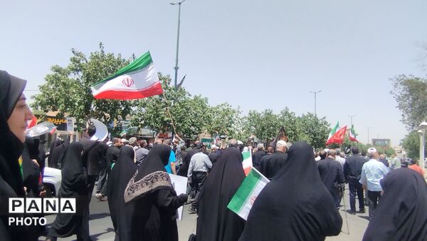 مراسم تشییع نمادین رهبر شهید انقلاب در دلیجان 