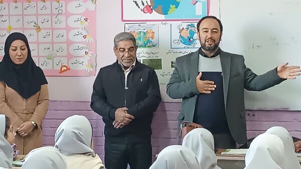 بازدید شورای اجتماعی محله لشکر از دبستان پنجم مهر