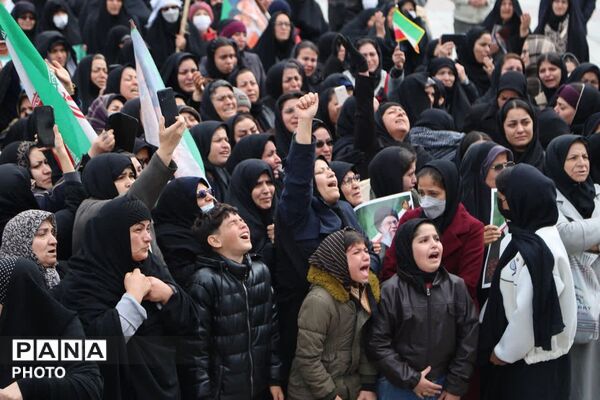 تشییع پیکر شهید مهدی مرادی در همدان