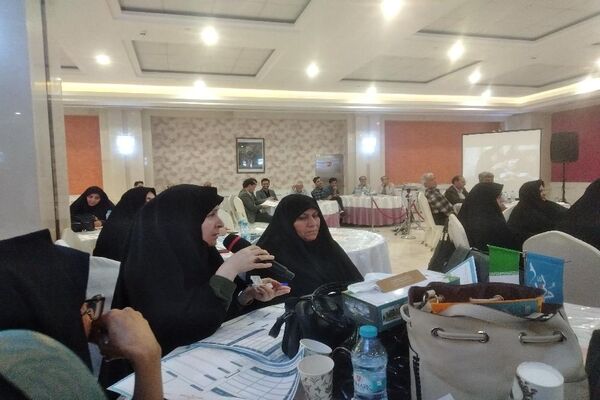 دوره و کارگاه تعاملی مربی، راهبر نسل جدید در مشهد