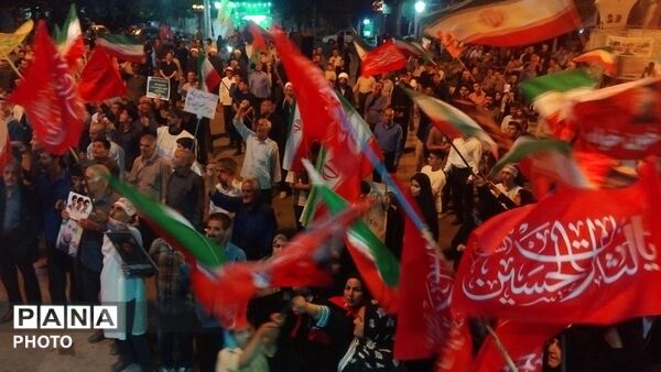 صد و پنجاهمین شب از تجمعات «بیعت با رهبری» در نورآباد