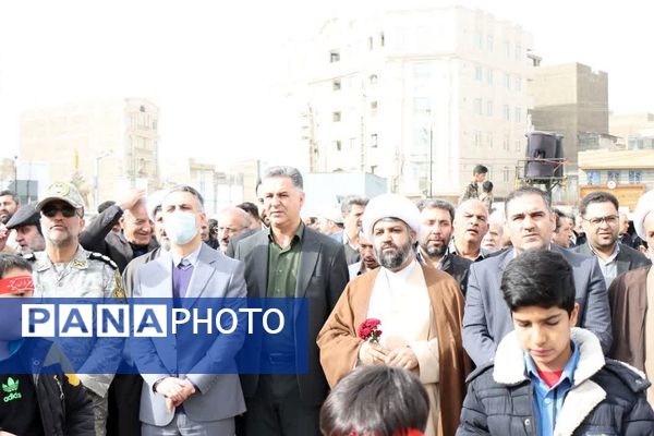 حماسه حضور مردم غیور باقرشهر و کهریزک در راهپیمایی ۲۲بهمن