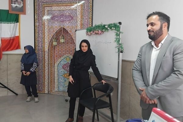  هفته پژوهش در مدرسه نرگس پردیس