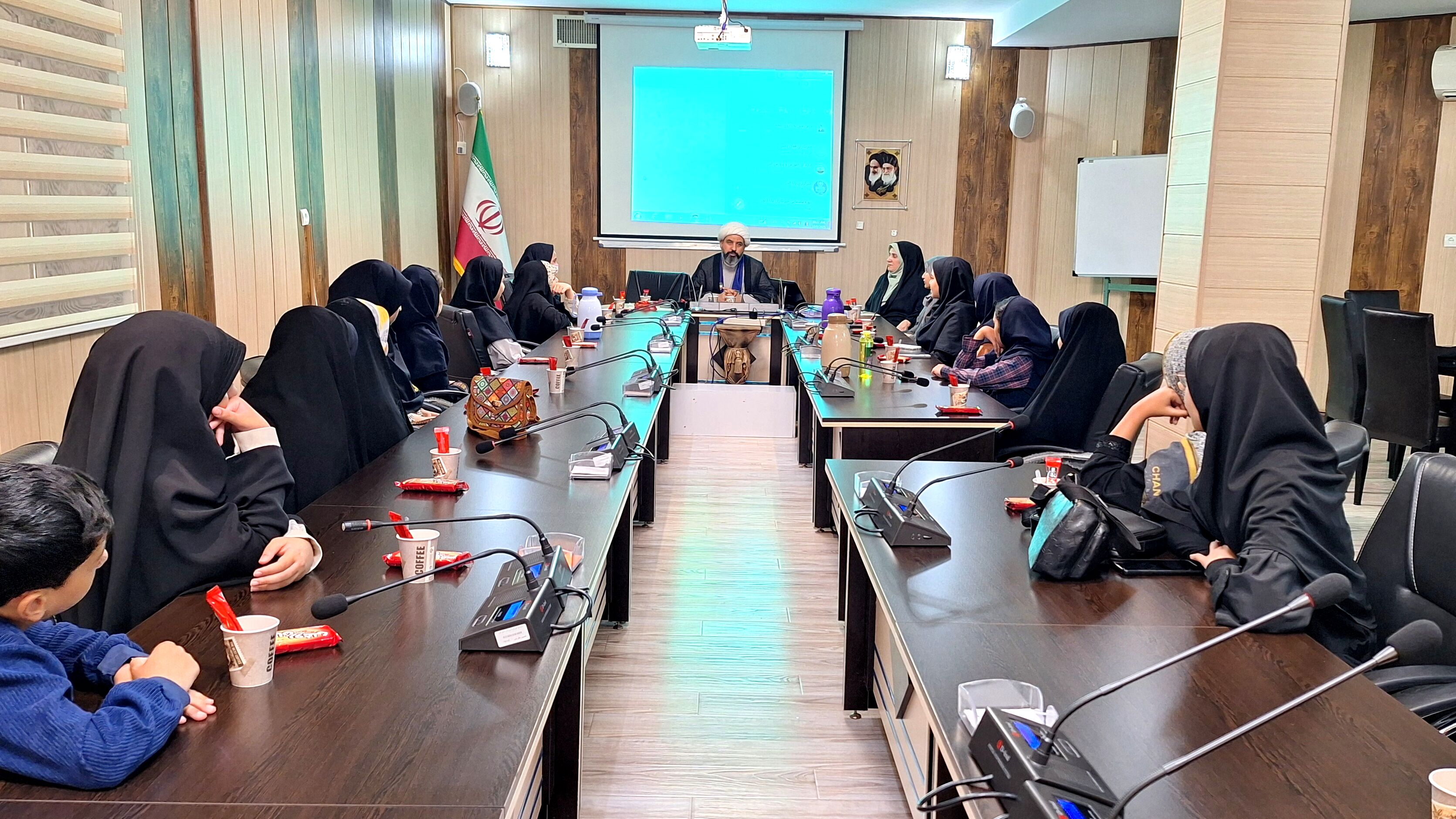  برگزاری نشست خبرنگاران خبرگزاری پانا در‌کانون شهید فهمیده کرج 