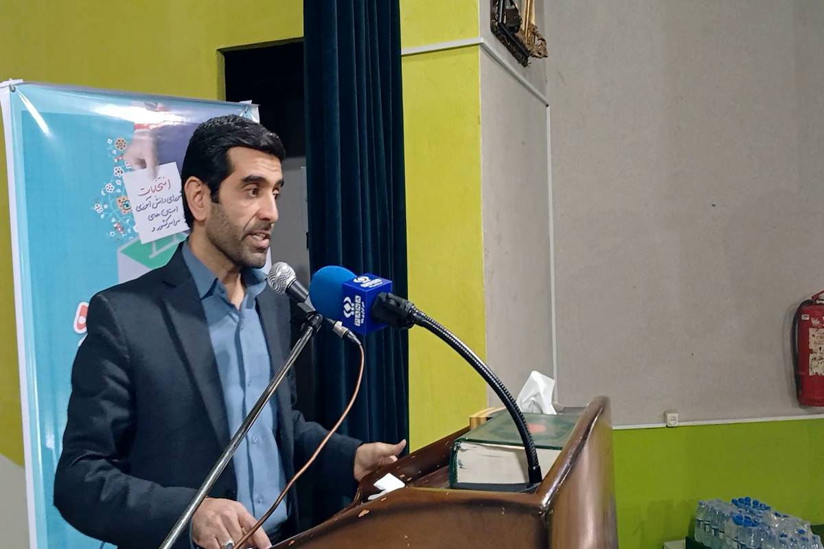 نقش مؤثر مجلس دانش‌آموزی در ساحت سیاسی-اجتماعی جامعه 