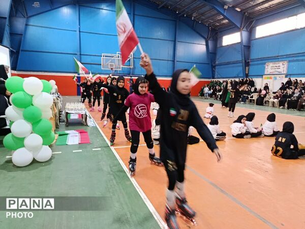 نمایش همبستگی دختران ورزشکار جعفرآباد در جشن بزرگ غدیر