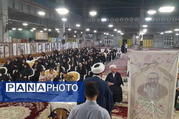 گردهمایی فعالان فرهنگی به‌مناسبت گرامیداشت مقام معلم در ناحیه دو بهارستان 