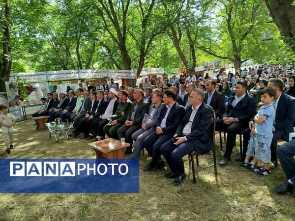 جشنواره توت سفید در هوراند