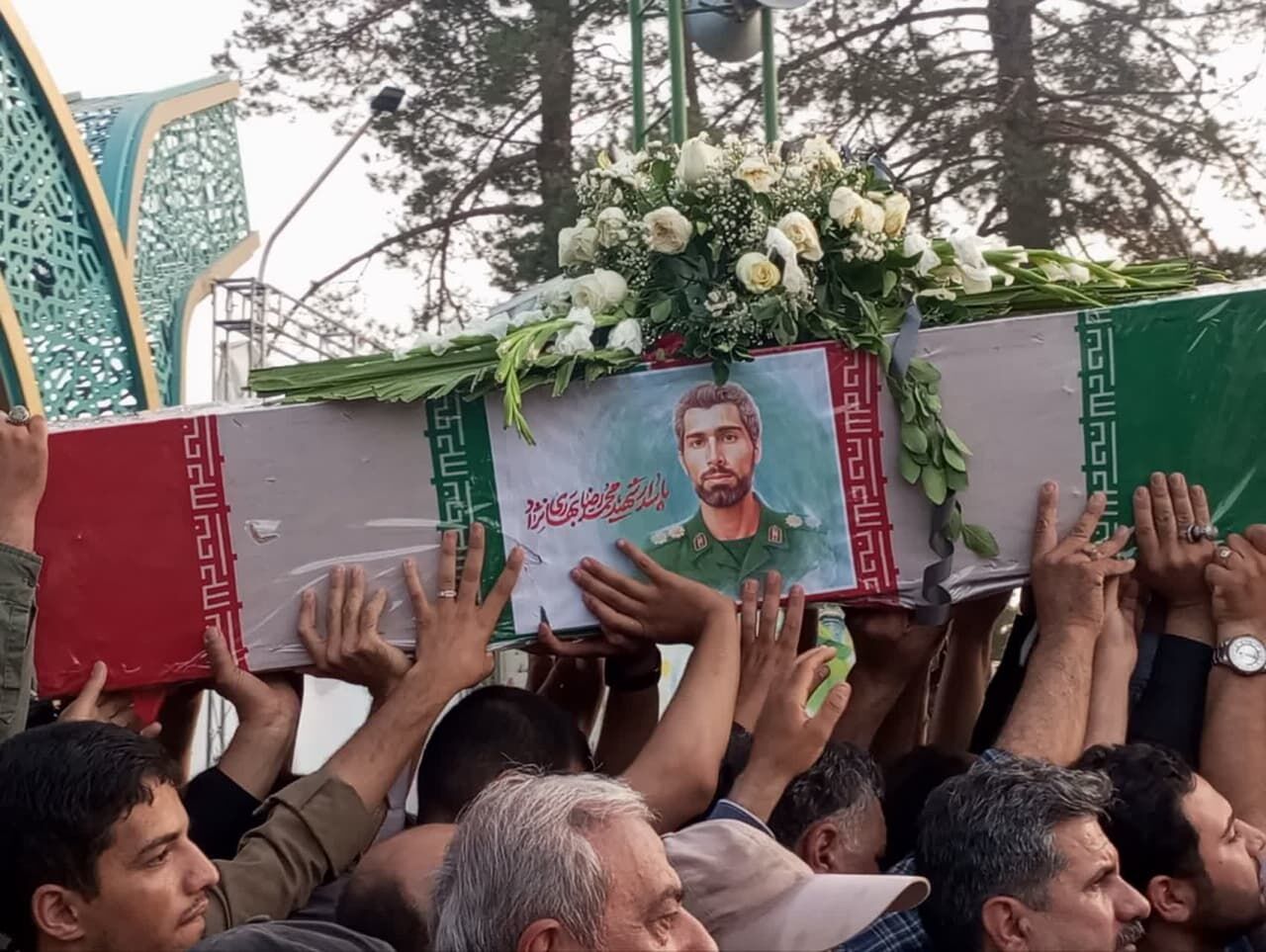 تشییع باشکوه پیکر شهید مبارزه با اسرائیل جنایتکار