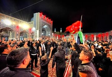 هیأت عزاداران حسینی کاشمر در حرم مطهر رضوی