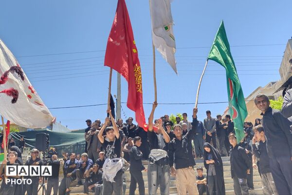 لردگان در ماتمِ عاشورا غرق شد