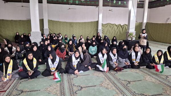 جشن روز دانش آموز دختران دبیرستان حضرت فاطمه و حضرت رقیه در مهدیه شهر بار نیشابور 