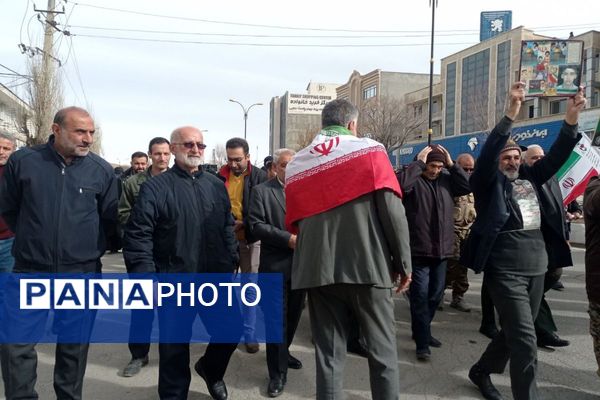 عهد دوباره مردم فیروزکوه با انقلاب؛ ۲۲ بهمن، تجلی بصیرت و ولایتمداری