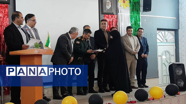 مراسم گرامیداشت هفته معلم در شهرستان معمولان