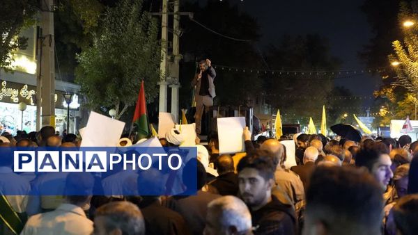 طنین پرشور فریاد مرگ بر اسرائیل و مرگ بر آمریکا توسط مردم ولایتمدار ورامین در محکومیت رژیم صهیونیستی