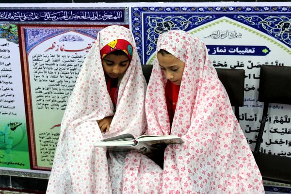 جلوه‌های زیبای بندگی از اعتکاف دختران نوجوان کهگیلویه و بویراحمد