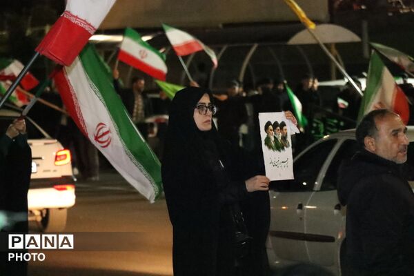 پرچمداران نسل نو در میدان شهید فهمیده تبریز