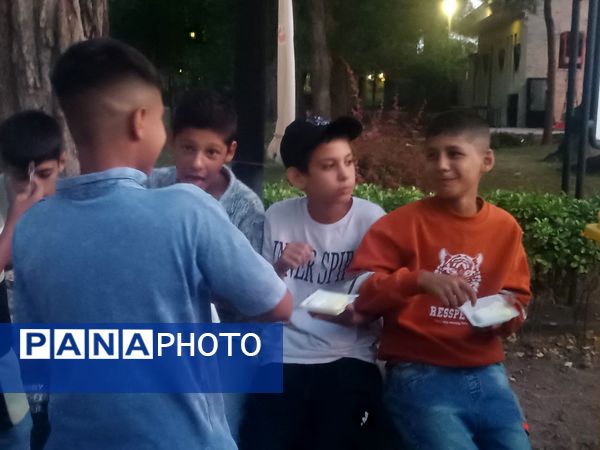 بازدید پسران دومیدانی کاران استان خراسان رضوی از آرامگاه عطار و خیام