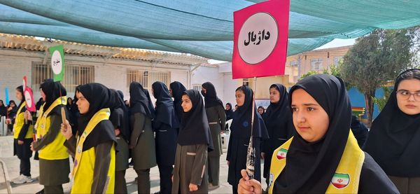 افتتاحیه المپیاد ورزشی در دبیرستان فرزانگان دوره اول 