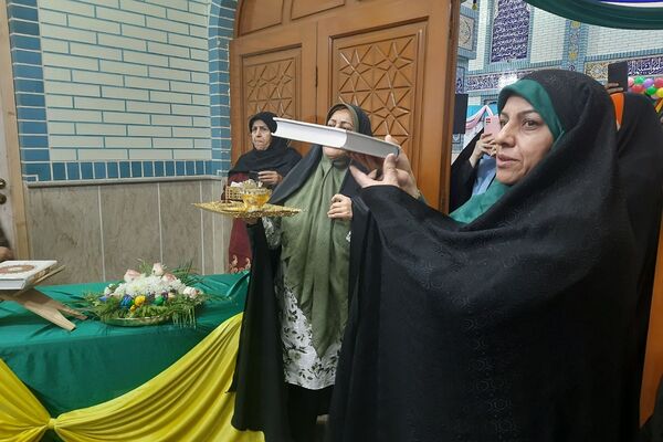اعتکاف دختران آسمان با محوریت بصیرت نوجوان و حاج قاسم سلیمانی در باقرشهر 
