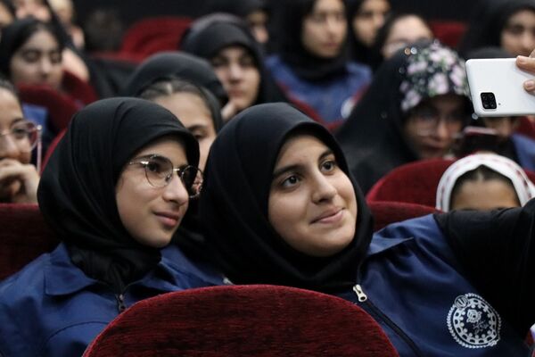آیین تجلیل از دختران دانش‌آموز خبرنگار منتخب پانا شهرستان‌های استان تهران